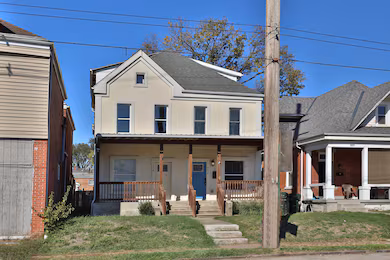 Renovated three-story townhouse condo at 774 Sullivant Ave, Columbus, Ohio
